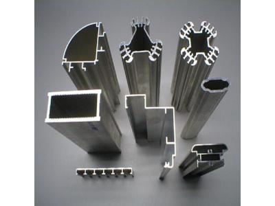 موتور-تولید انواع پروفيل هاي استاندارد و آلياژي الومينيوم ، اختصاصی و صنعتی 